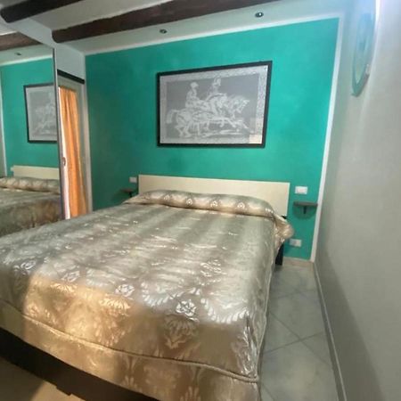 Casa Emely Apartment เชฟาลู ภายนอก รูปภาพ